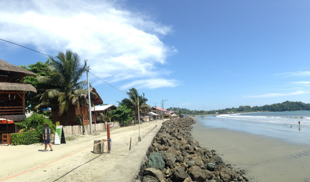 Bam-Bu Hotel Resto-Bar