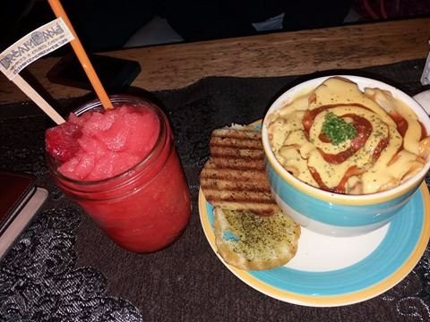 Dreamland Arts and Crafts Cafe