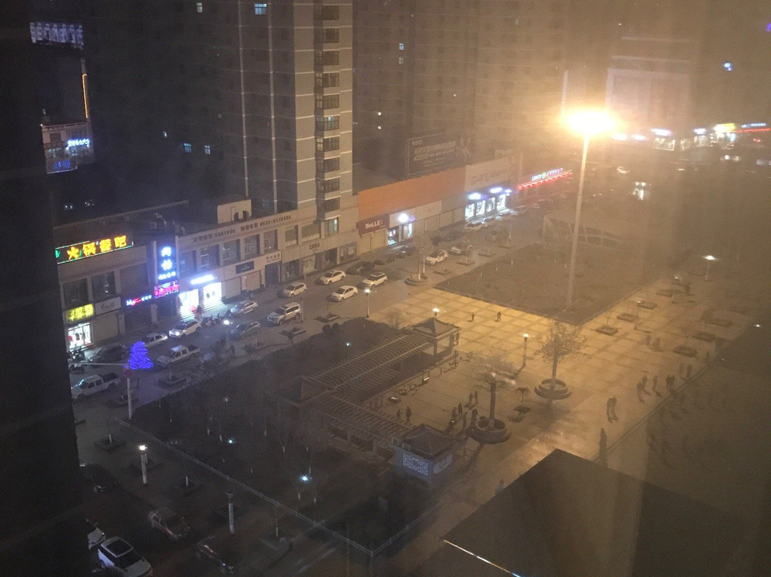 华盛国际大酒店主图