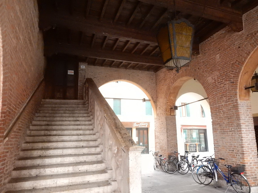 Palazzo del Municipio-罗维戈必去景点
