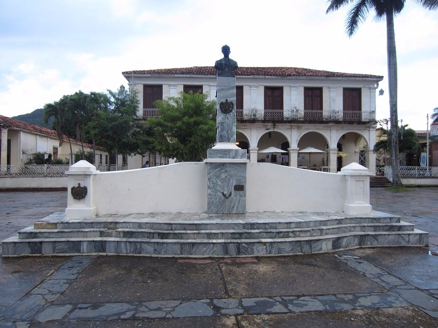 Iglesia del Sagrado Corazon de Jesus-维纳勒斯必去景点