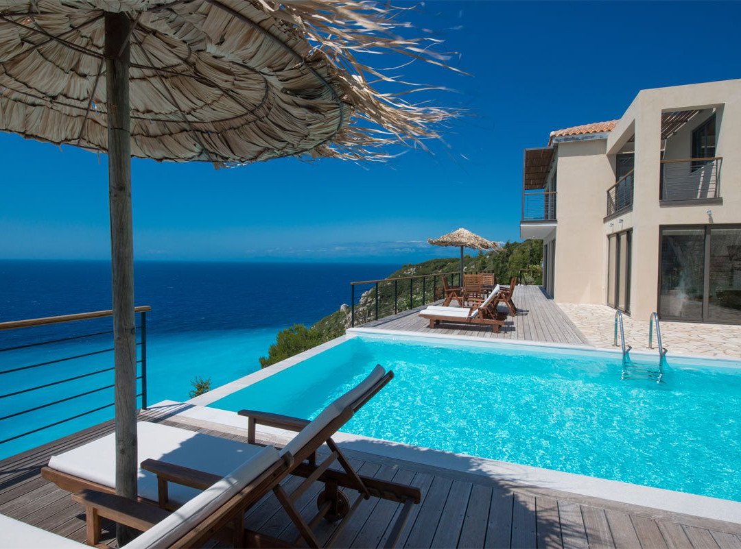 Milos Bay Villas