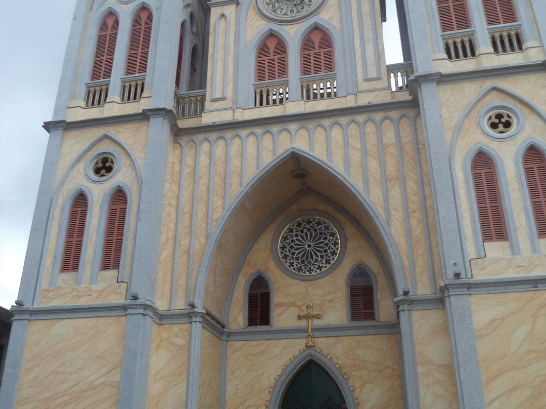 Catedral de Santa Isabel-马拉博必去景点