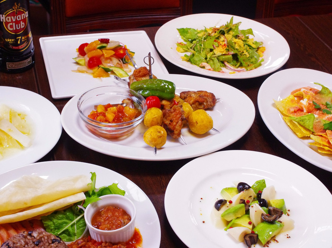 フード&バー カーニャ