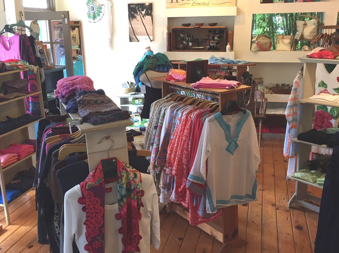 Hurricane Limited-马卡瓦必去景点