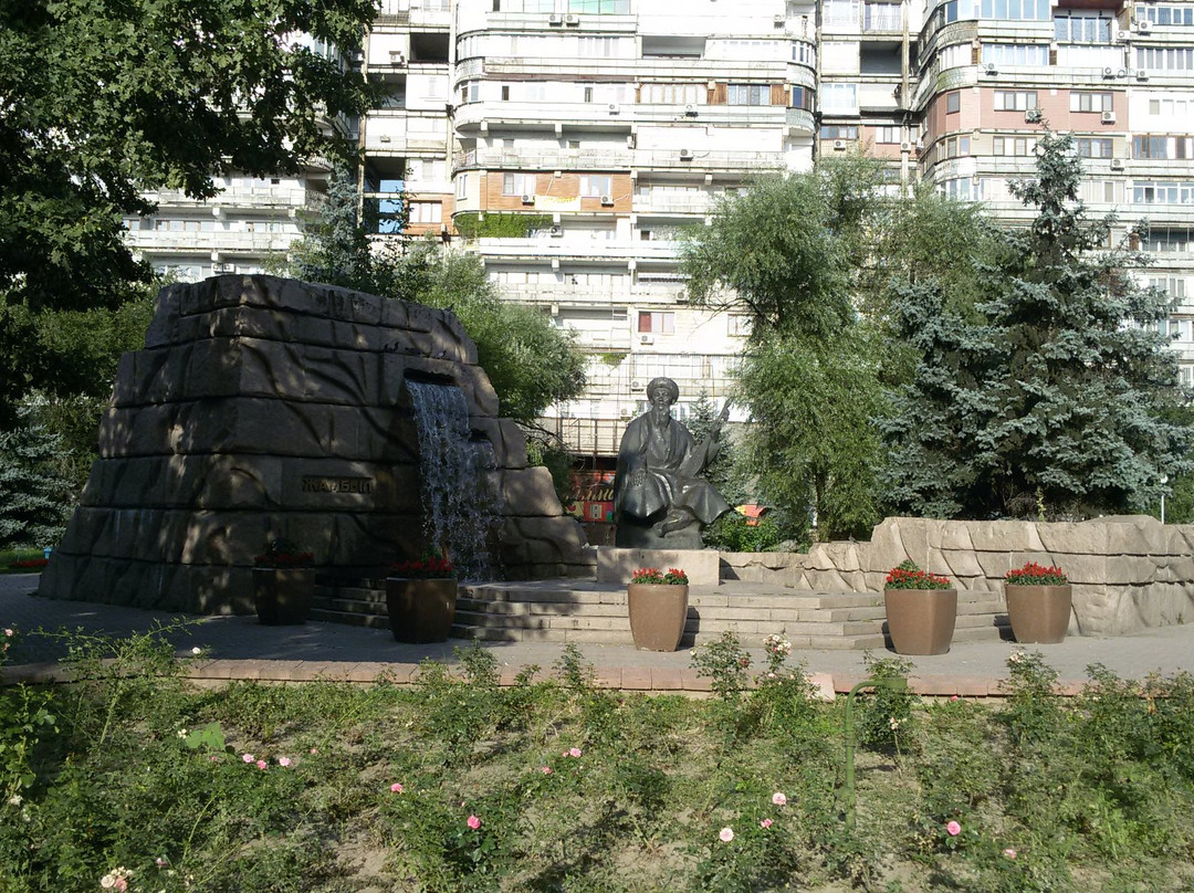Monument to Zhambyl Zhabayev景点图片