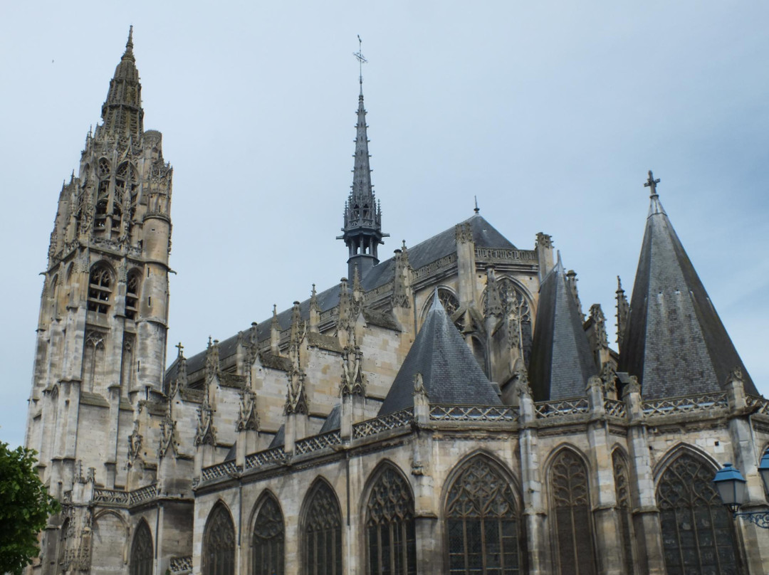 Cathedrale de Caudebec-En-Caux景点图片