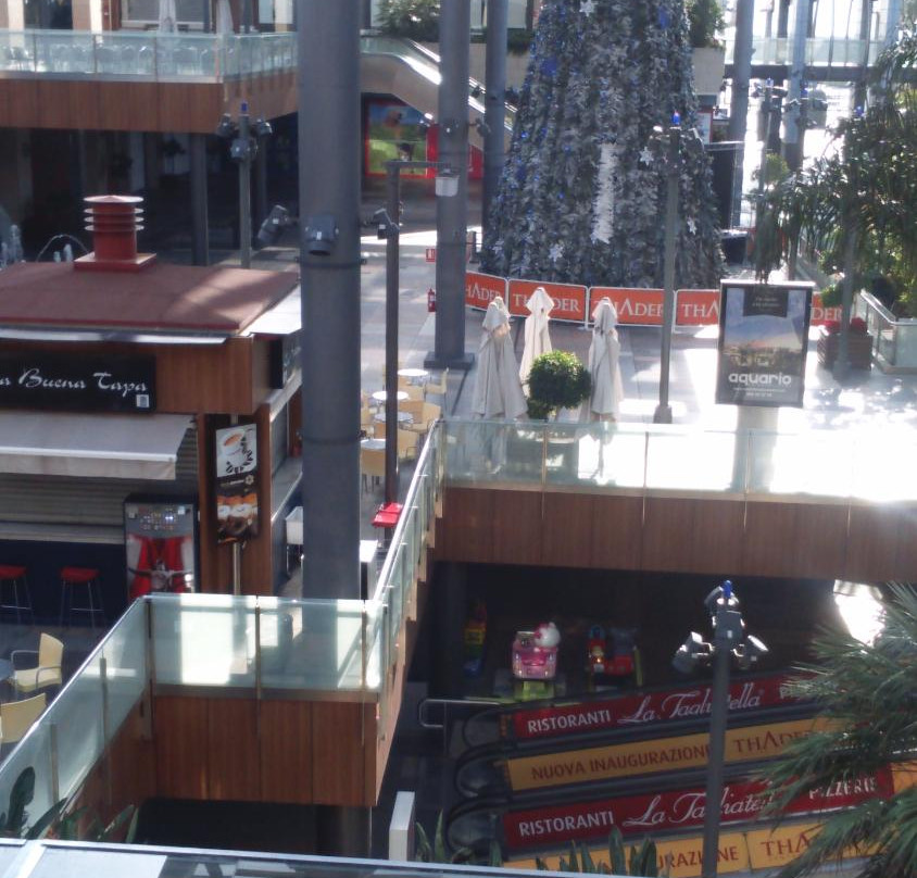 Thader Centro Comercial y de Ocio景点图片