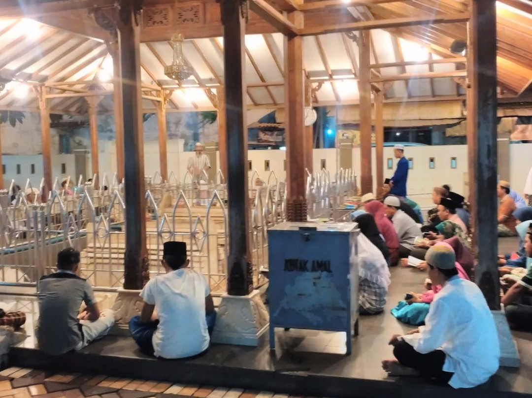 Tomb of Sunan Syeikh Maulana Malik Ibrahim-Gresik必去景点