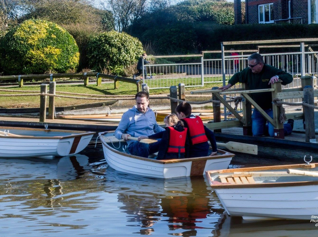 Mewsbrook Park Pedalo & Boat Hire景点图片