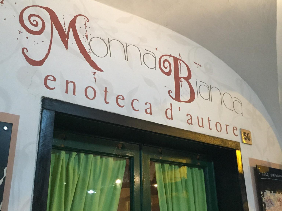Cavi旅游景点-Enoteca Monna Bianca