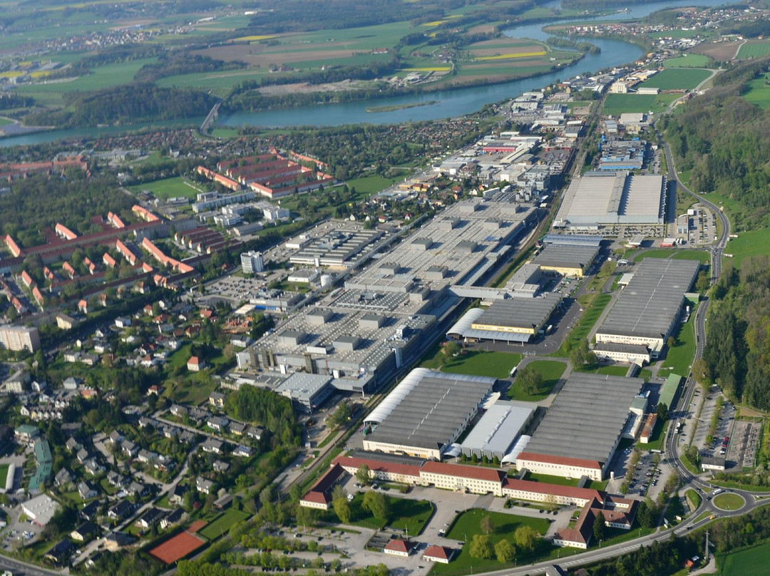 BMW Group Plant Steyr-施泰尔必去景点