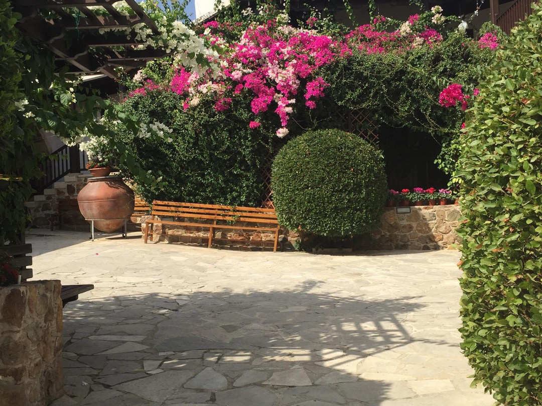 St. Thekla Monastery-Mosfiloti必去景点