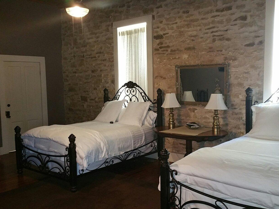 Hico Upstairs Inn主图