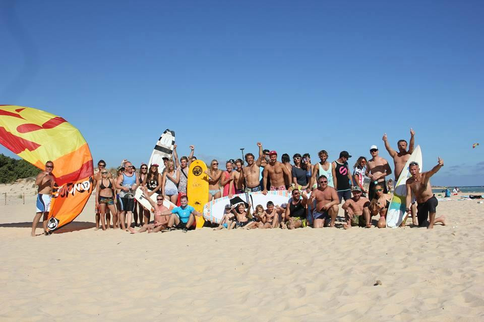 Sky High Kitesurfing-Giba必去景点