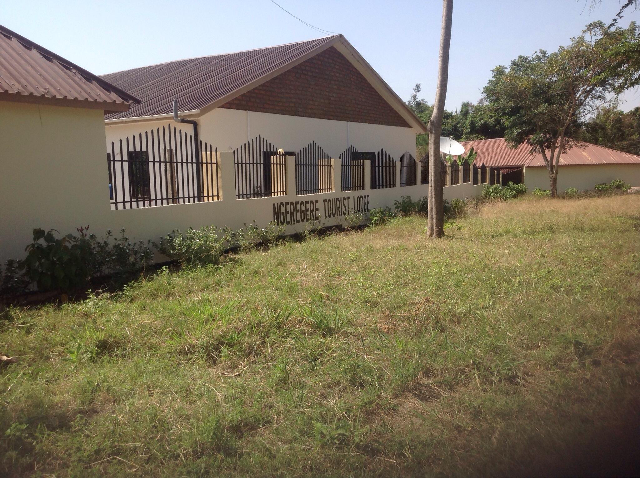 Ngeregere Tourist Lodge-浴室