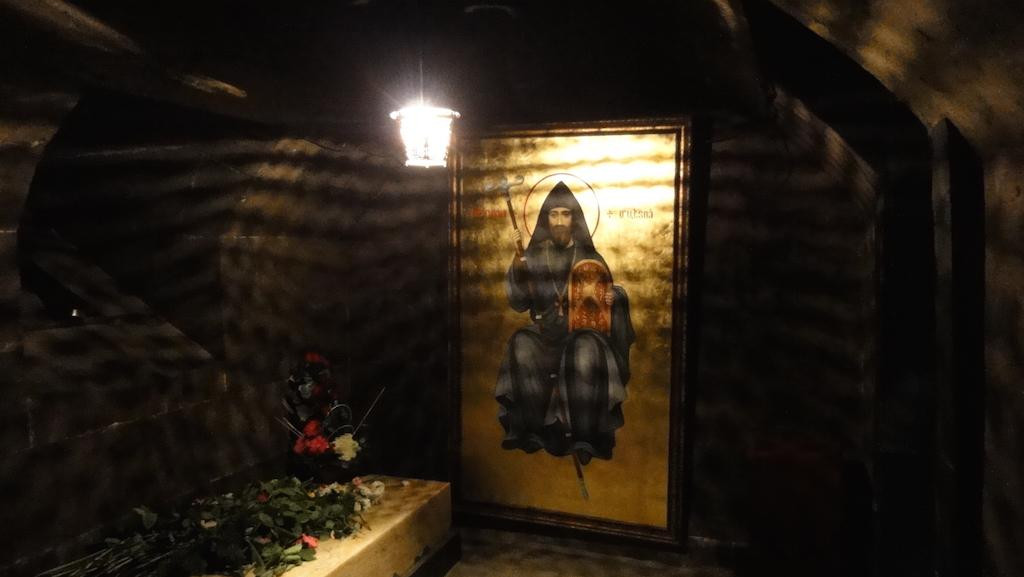 Saint Mesrop Mashtots Cathedral-Oshakan必去景点