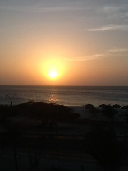 Glitz Casino-棕榈/鹰海滩必去景点