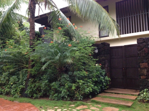 三亚亚龙湾五号度假别墅酒店主图