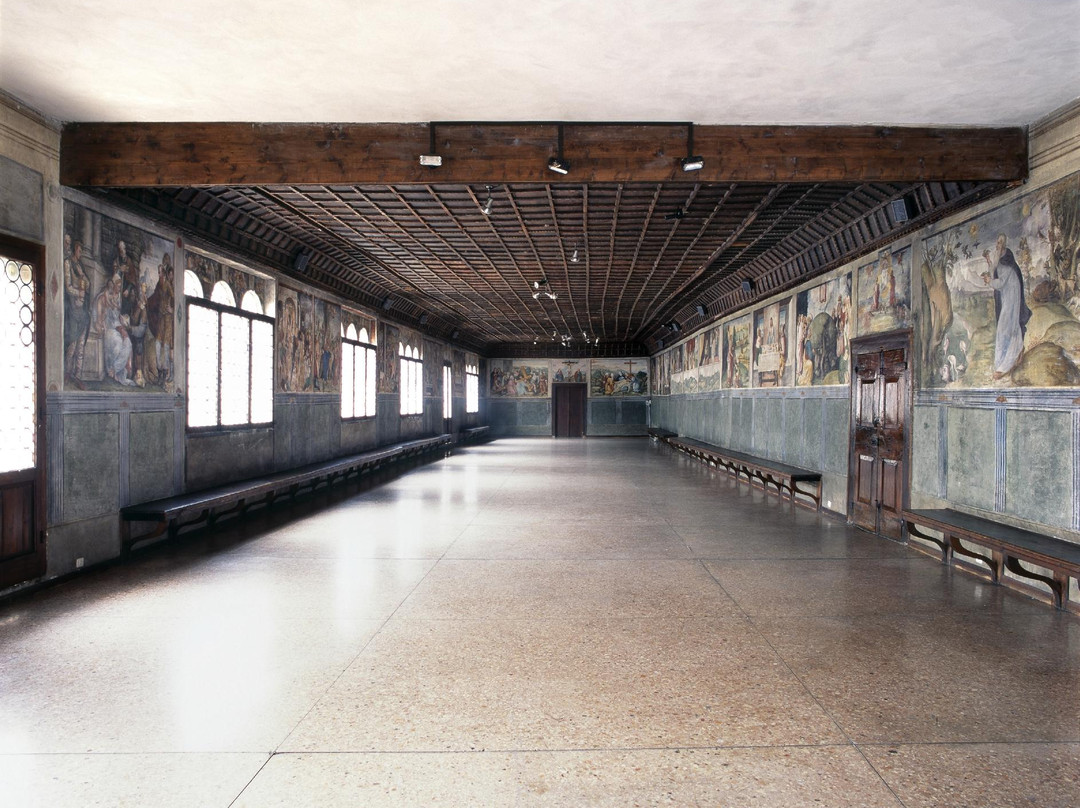科内利亚诺旅游景点-Sala dei Battuti del Duomo di Conegliano