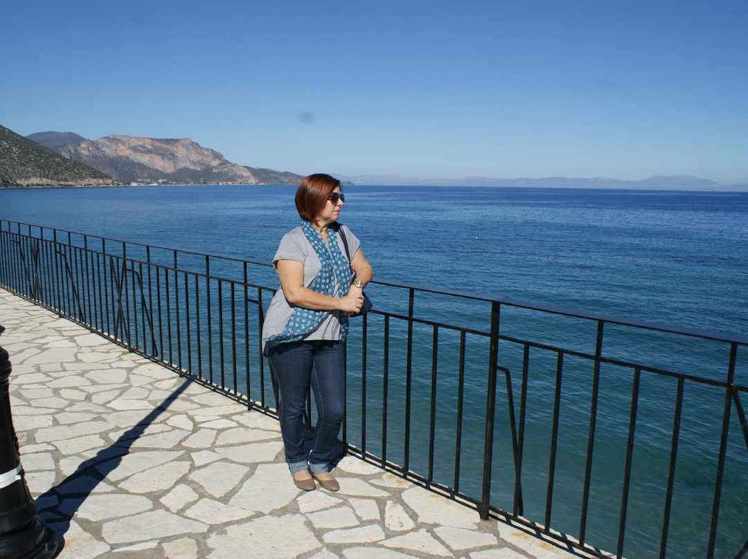 Plaka Beach-Leonidio必去景点