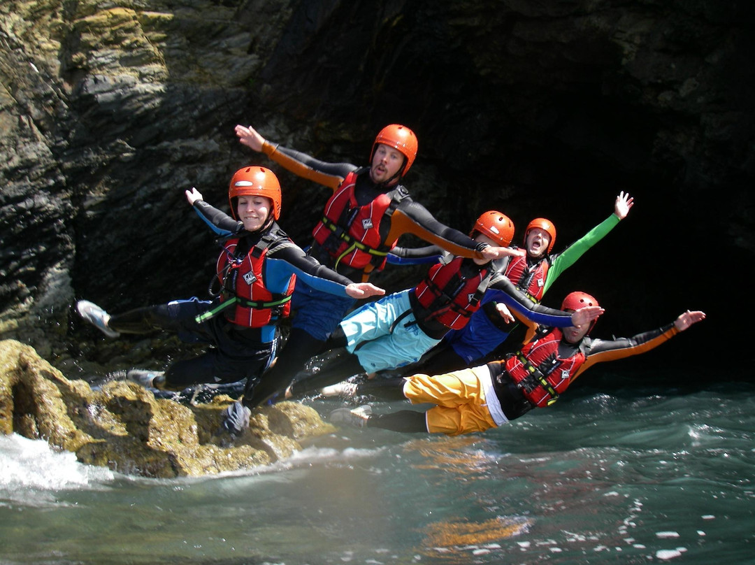 Celtic Quest Coasteering-哈弗福韦斯特必去景点