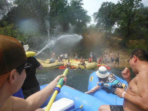 River Rat Raft & Bike-Fair Oaks必去景点