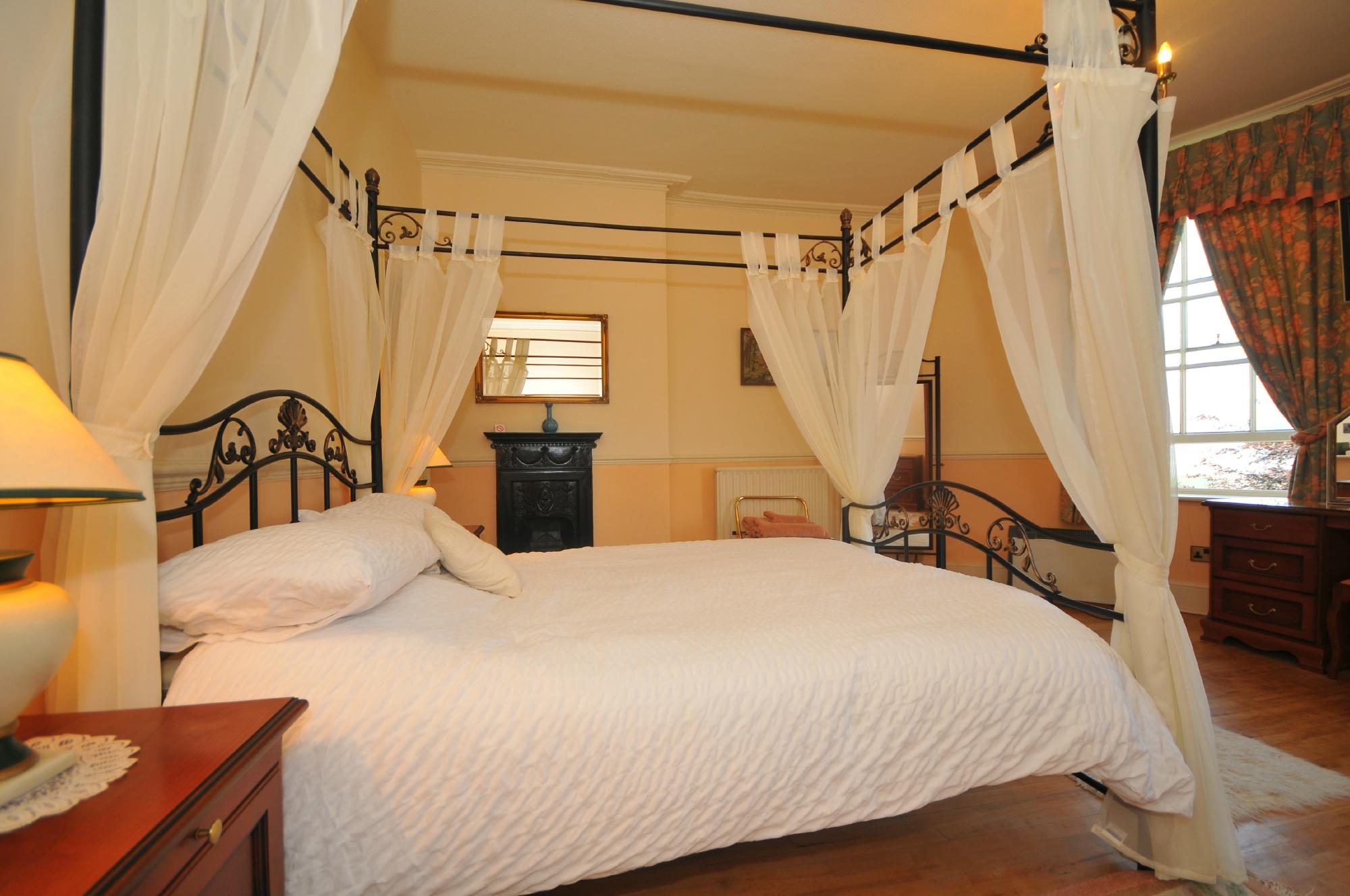 Edderton Hall Country House-客卧