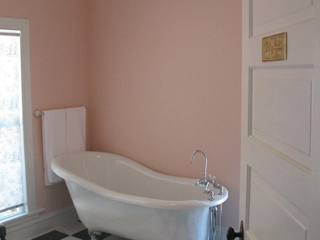 Lucy Maes Guest House主图