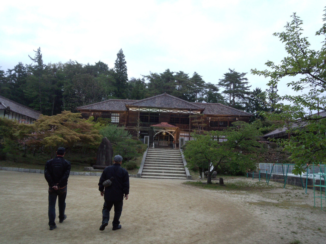 Fukiya Elementary School-高粱市必去景点