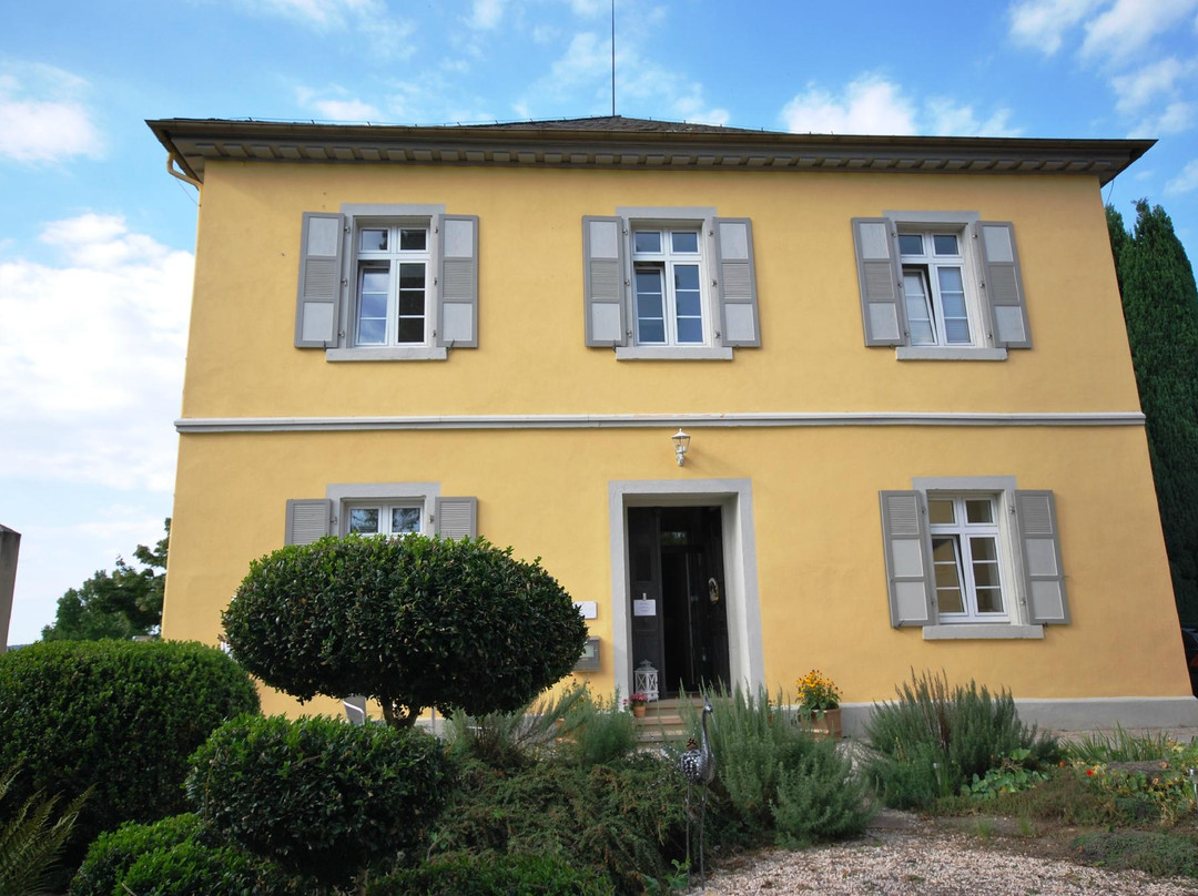 Villa Wunderschoen