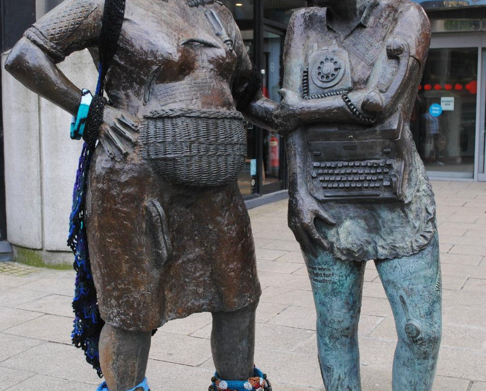 Monument to the Unknown Woman Worker-贝尔法斯特必去景点