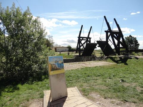 Pont Van-Gogh (Pont de Langlois)-阿尔勒必去景点