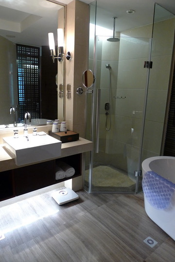 悦兮半岛国际温泉度假村主图