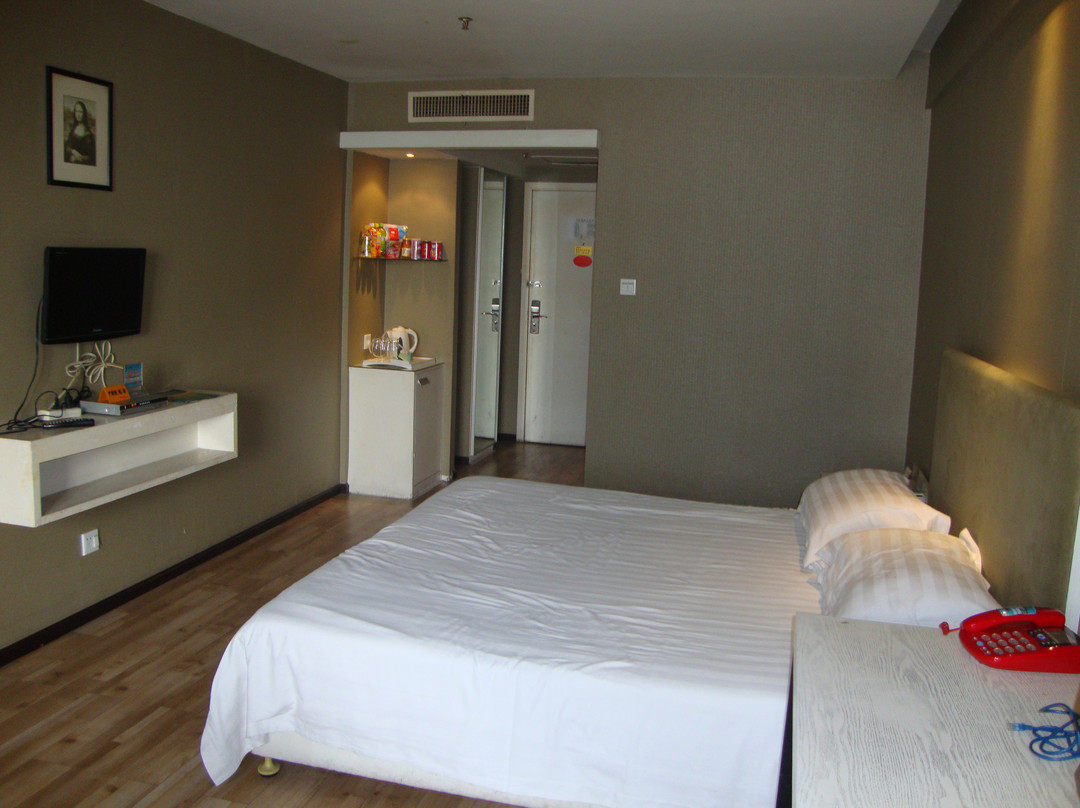 加州公寓酒店主图