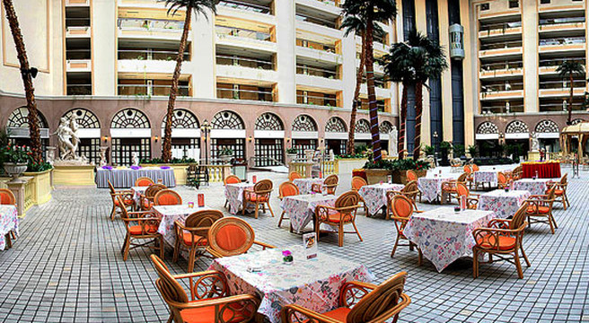 北京天伦王朝酒店主图