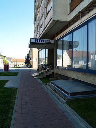 Central Hotel