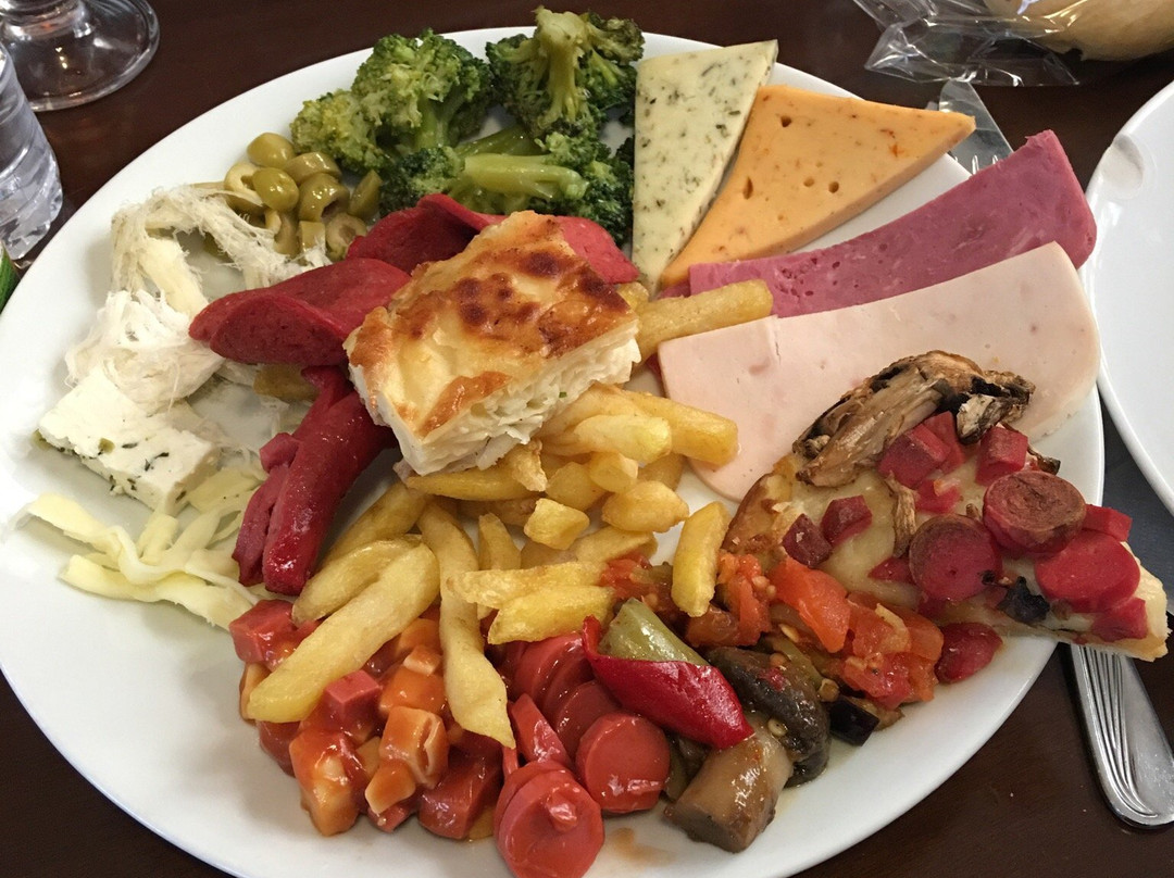 Aziziye餐馆和美食-Luks Pastanesi