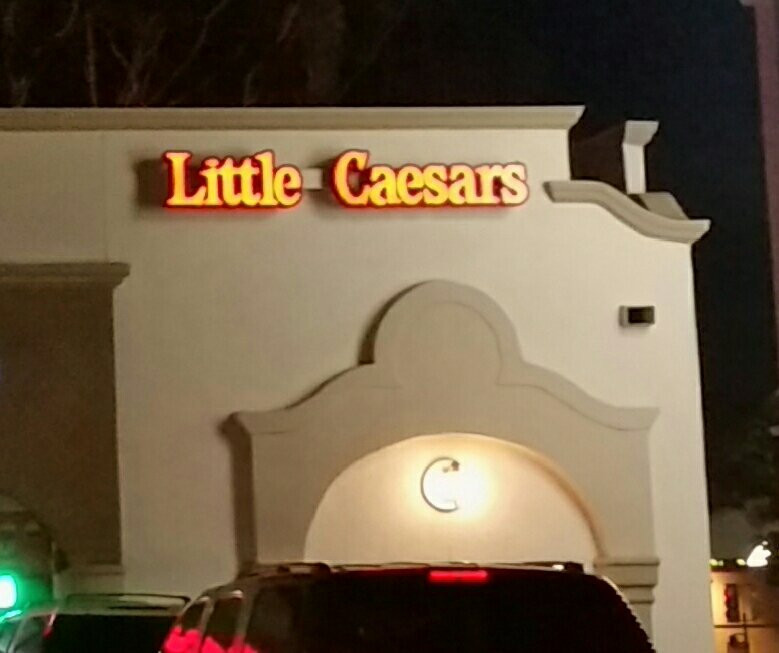Hawaiian Gardens餐馆和美食-Little Caesars