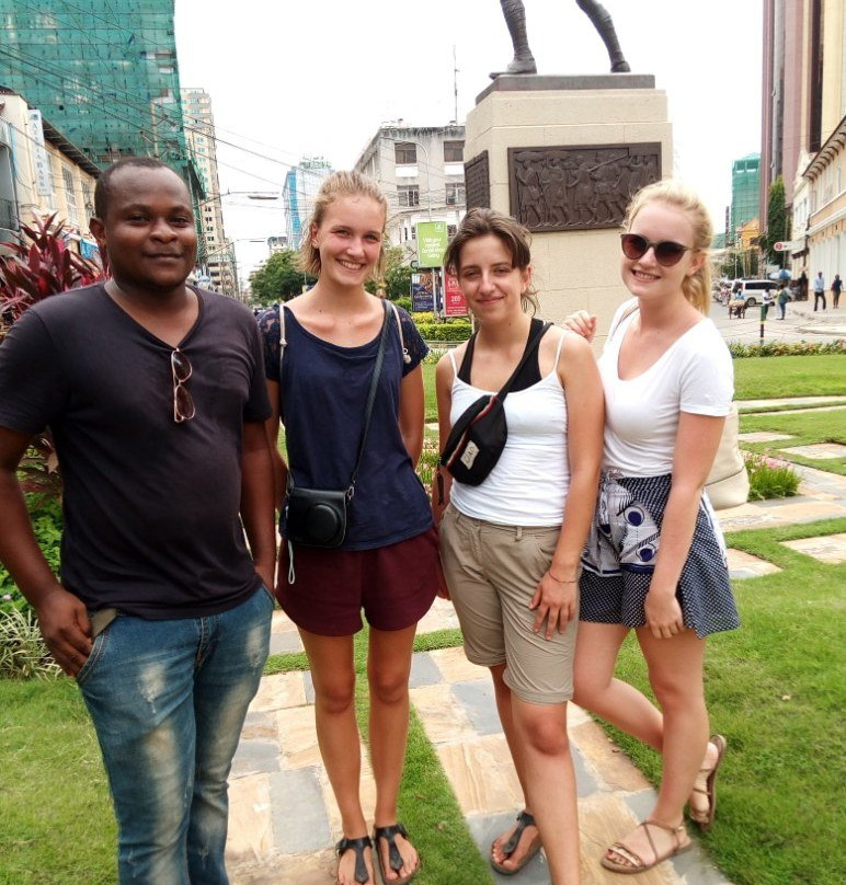 Askari Monument-Dar es Salaam必去景点