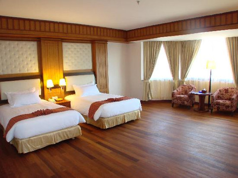 奥鲁瑟伊酒店主图