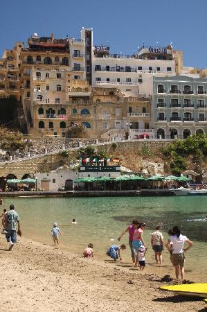 Xlendi Beach, Cliff and Caves-Xlendi必去景点