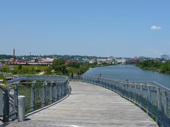 Russell W. Peterson Wildlife Refuge-威尔明顿必去景点
