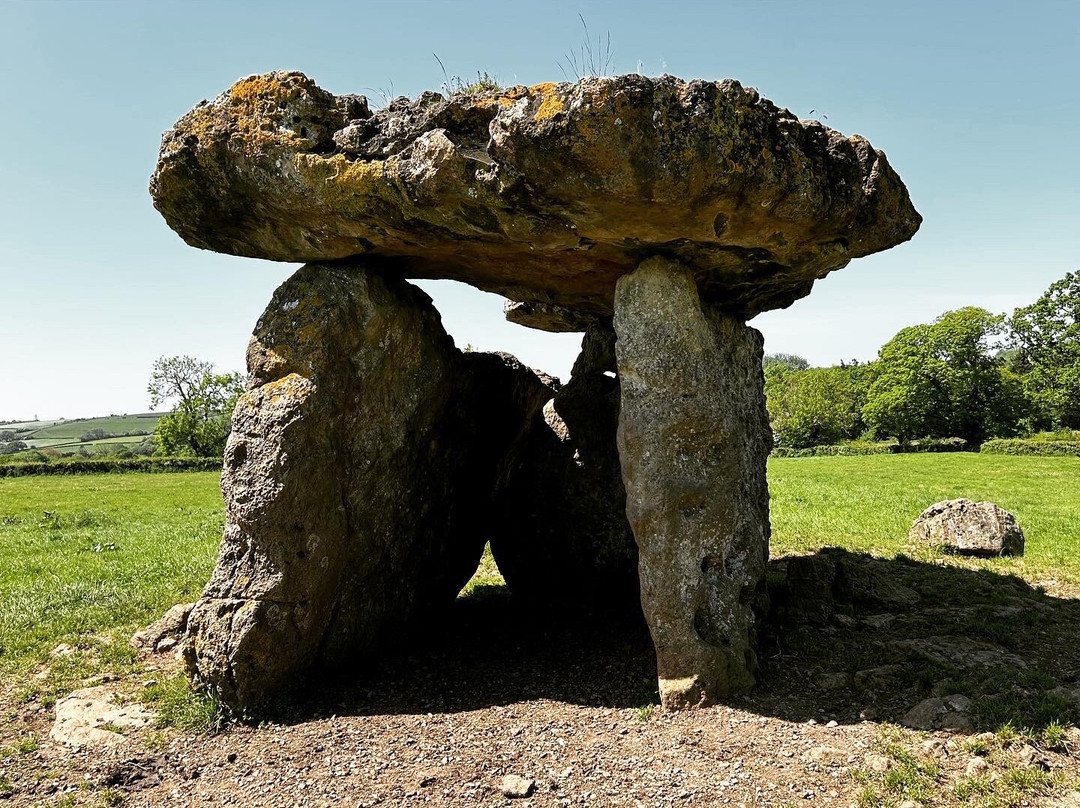 St Lythans Burial Chamber景点图片