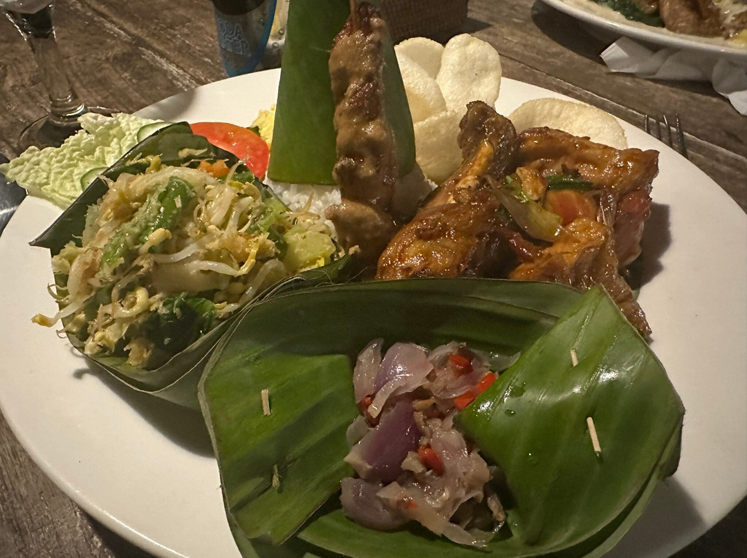 Mai Malu Restaurant and Guest House主图