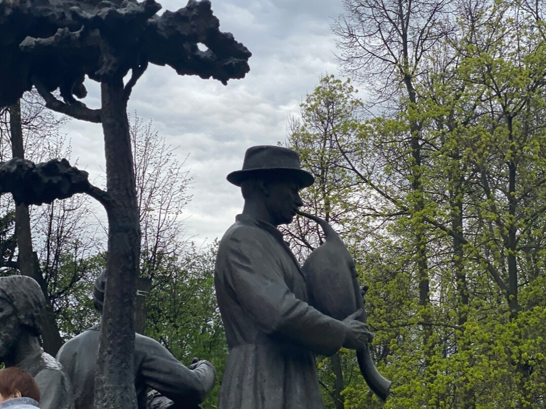 Sculpture The Tree of Life-Yoshkar-Ola必去景点
