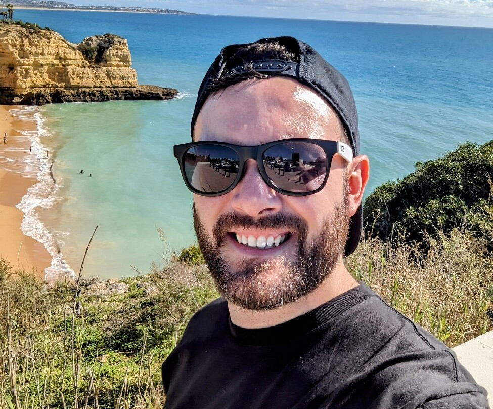 Praia da Senhora da Rocha景点图片