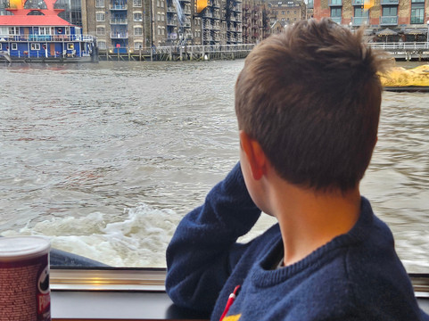 Westminster Party Boats-伦敦必去景点