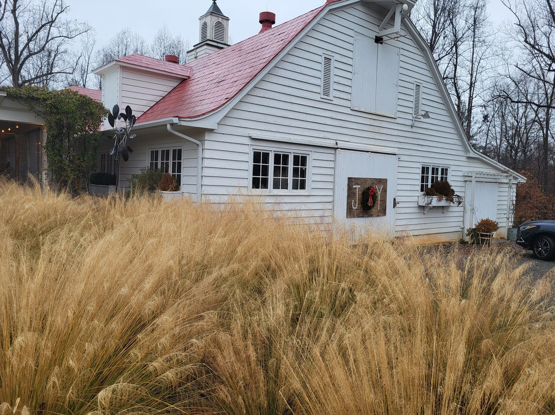 Hamlet Vineyards-Bassett必去景点