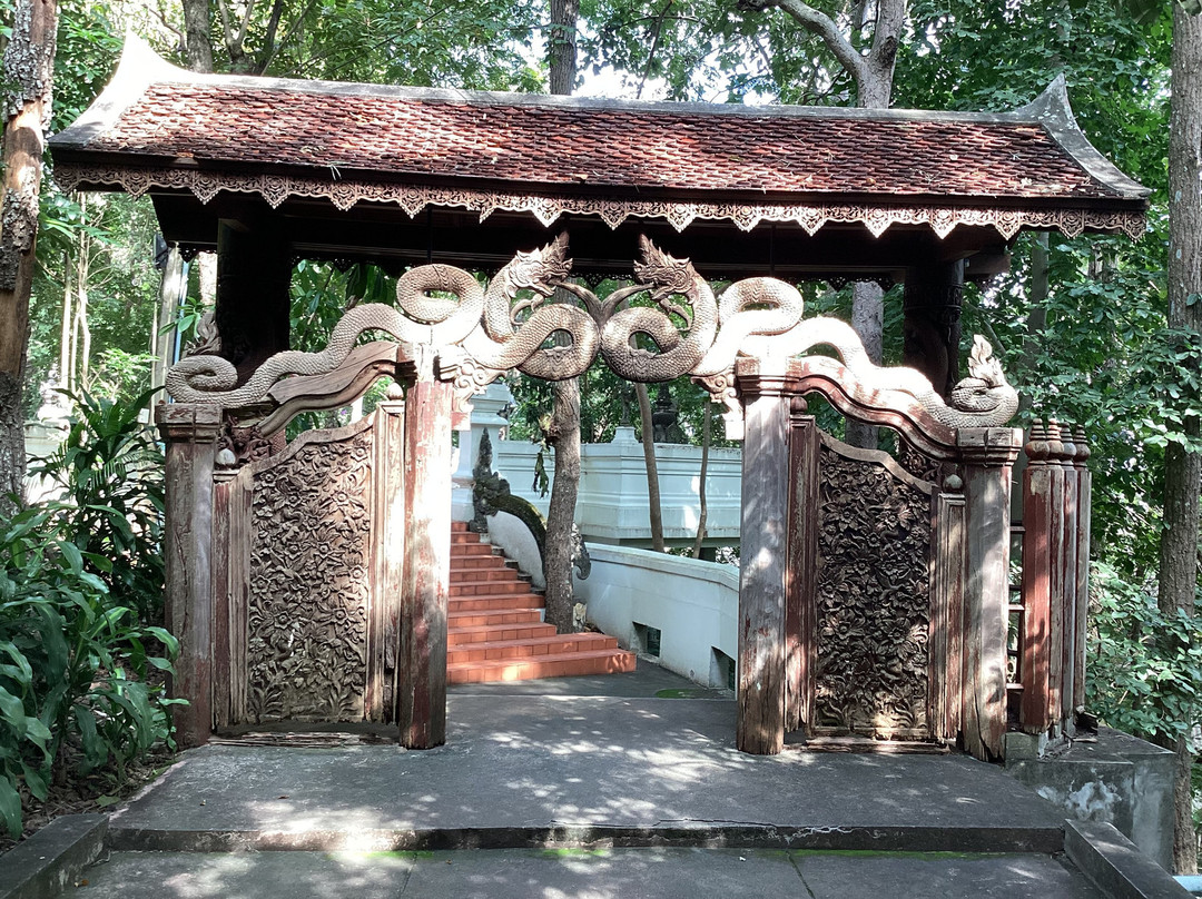 Wat Analayo Thipphayaram-帕夭必去景点